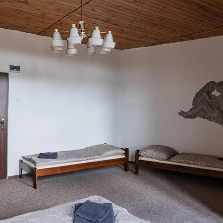 Hrad Doubravka Guest house *