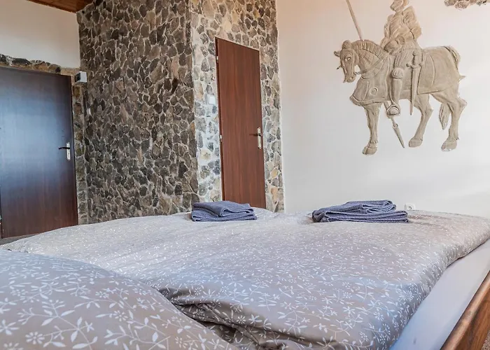 Hrad Doubravka 3*